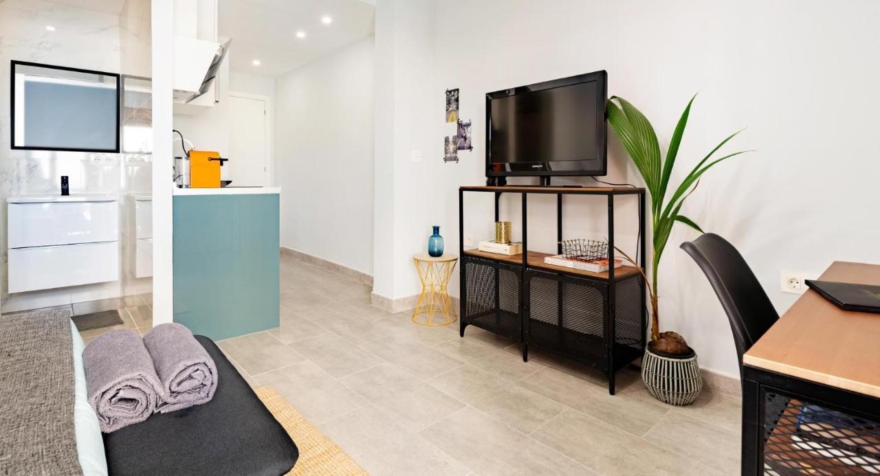 Oleti Studio Granada Luaran gambar