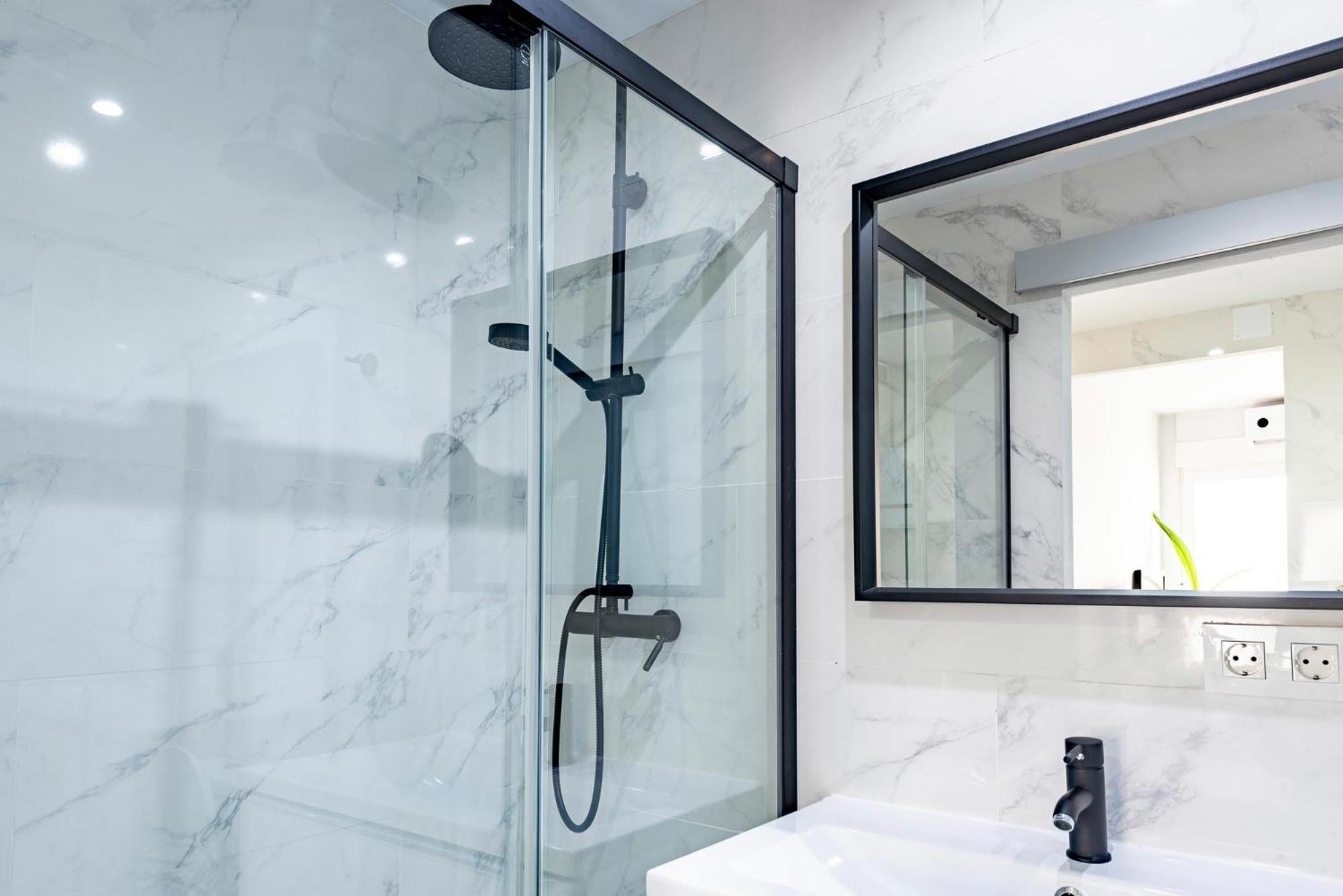Oleti Studio Granada Luaran gambar