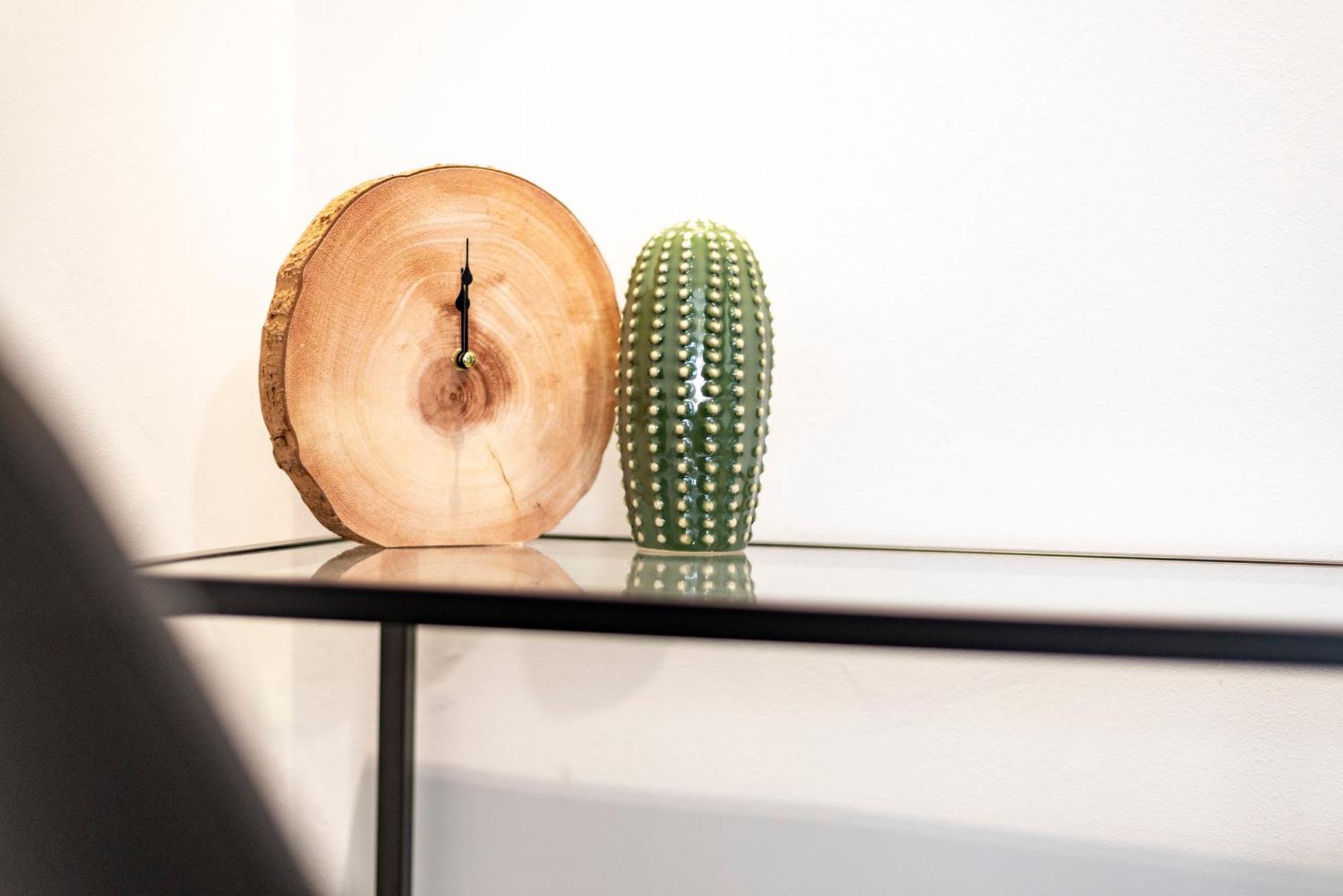 Oleti Studio Granada Luaran gambar